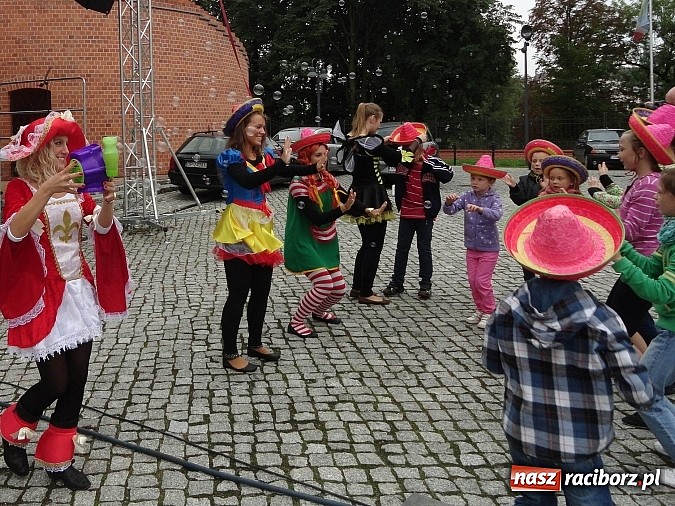 Zdjęcie w galerii na portalu naszraciborz.pl: W Crazy Club słońce świeci cały rok wiadomości z regionu