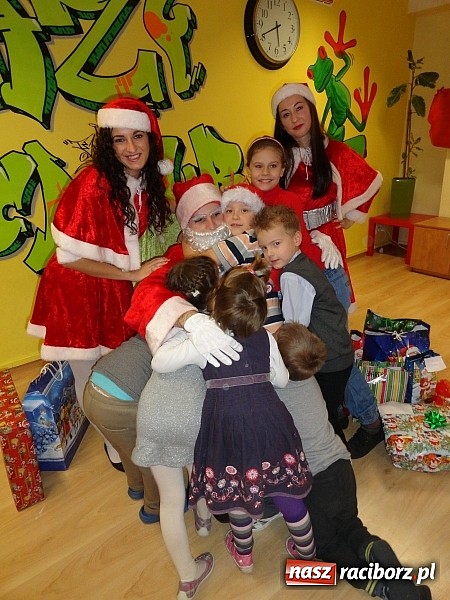 Zdjęcie w galerii na portalu naszraciborz.pl: W Crazy Club słońce świeci cały rok wiadomości z regionu