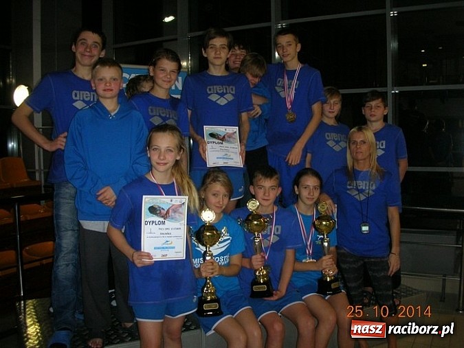 Zdjęcie w galerii na portalu naszraciborz.pl: Pływanie. Dobre starty młodych pływaków wiadomości z regionu