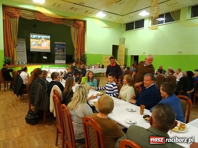 Zdjęcie w galerii na portalu naszraciborz.pl: Jako nasi ojcowie na kole jechali wiadomości z regionu