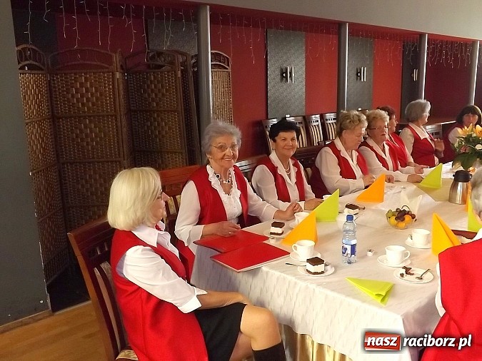 Zdjęcie w galerii na portalu naszraciborz.pl: Jesień życia też może być piękna. Dzień Seniora w restauracji Raciborskiej wiadomości z regionu