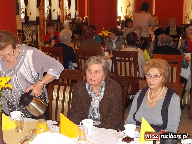 Zdjęcie w galerii na portalu naszraciborz.pl: Jesień życia też może być piękna. Dzień Seniora w restauracji Raciborskiej wiadomości z regionu