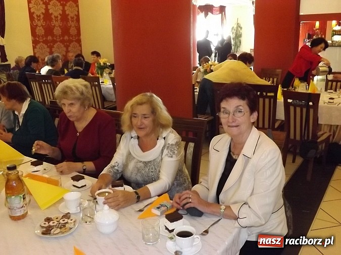 Zdjęcie w galerii na portalu naszraciborz.pl: Jesień życia też może być piękna. Dzień Seniora w restauracji Raciborskiej wiadomości z regionu