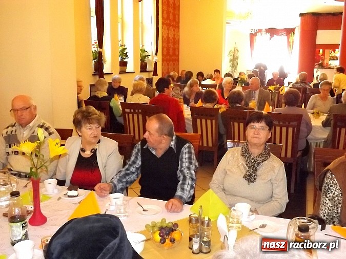 Zdjęcie w galerii na portalu naszraciborz.pl: Jesień życia też może być piękna. Dzień Seniora w restauracji Raciborskiej wiadomości z regionu