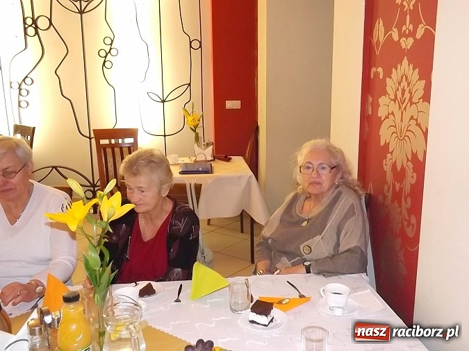 Zdjęcie w galerii na portalu naszraciborz.pl: Jesień życia też może być piękna. Dzień Seniora w restauracji Raciborskiej wiadomości z regionu