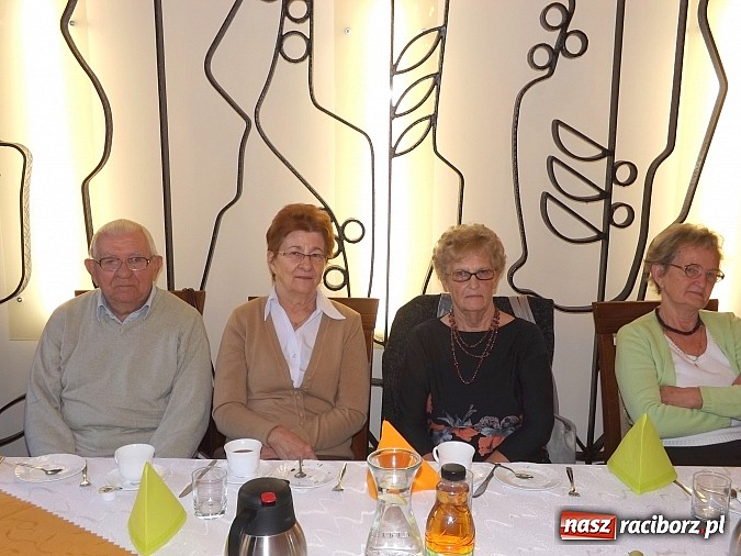 Zdjęcie w galerii na portalu naszraciborz.pl: Jesień życia też może być piękna. Dzień Seniora w restauracji Raciborskiej wiadomości z regionu