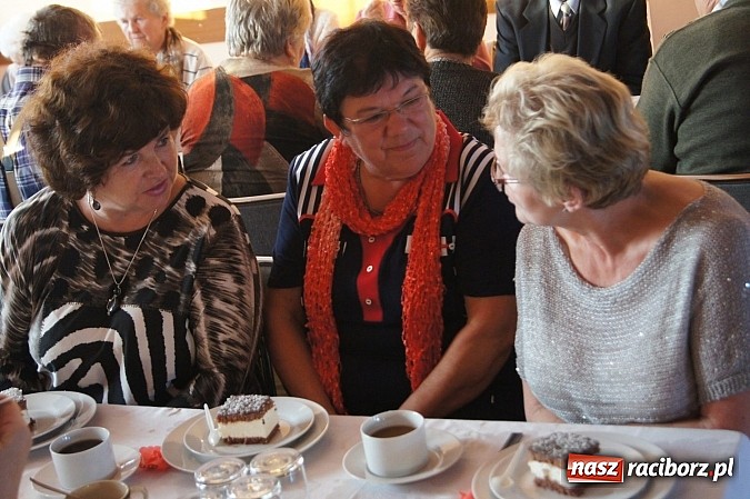 Zdjęcie w galerii na portalu naszraciborz.pl: Wójt Nędzy odznaczona przez Polski Związek Emerytów wiadomości z regionu