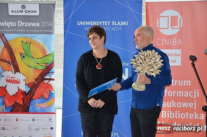 Zdjęcie w galerii na portalu naszraciborz.pl: W Katowicach otwarto ścieżkę edukacyjną Aleja drzew polskich wiadomości z regionu