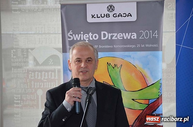 Zdjęcie w galerii na portalu naszraciborz.pl: W Katowicach otwarto ścieżkę edukacyjną Aleja drzew polskich wiadomości z regionu