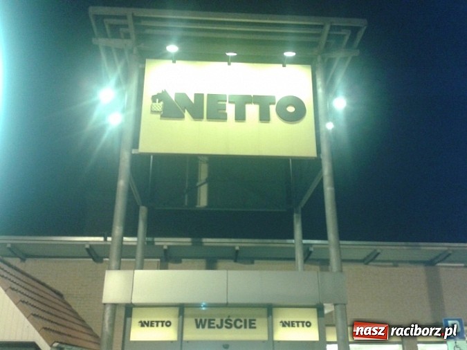 Zdjęcie w galerii na portalu naszraciborz.pl: Bulwersująca sprawa porzuconego psa. Zwierzę zdechło! wiadomości z regionu