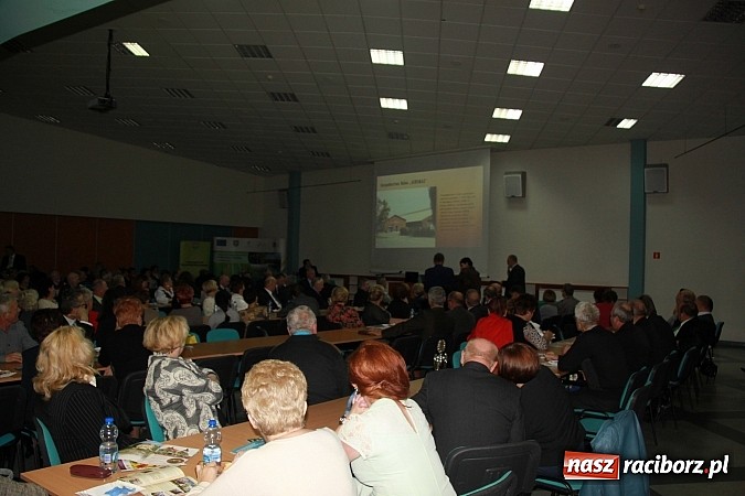 Zdjęcie w galerii na portalu naszraciborz.pl: Wojnowice najpiękniejszą wsią wojew&oacute;dztwa śląskiego - wczoraj wręczono nagrody wiadomości z regionu