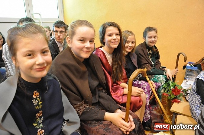 Zdjęcie w galerii na portalu naszraciborz.pl: W Krzanowicach zorganizowano dziś VIII międzynarodowy konkurs gwary laskiej wiadomości z regionu