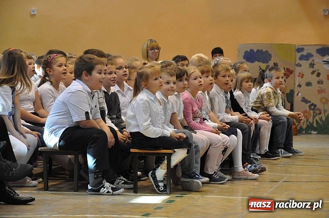 Zdjęcie w galerii na portalu naszraciborz.pl: W Krzanowicach zorganizowano dziś VIII międzynarodowy konkurs gwary laskiej wiadomości z regionu