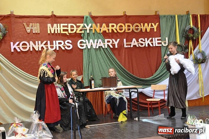 Zdjęcie w galerii na portalu naszraciborz.pl: W Krzanowicach zorganizowano dziś VIII międzynarodowy konkurs gwary laskiej wiadomości z regionu