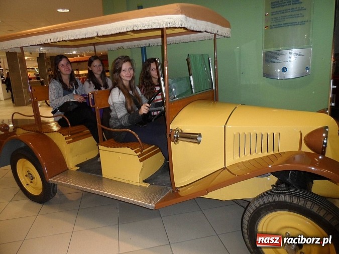 Zdjęcie w galerii na portalu naszraciborz.pl: Gimnazjum na Ostrogu realizuje kolejny polsko-czeski projekt  wiadomości z regionu