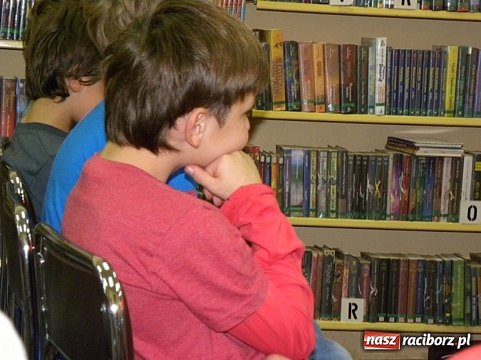 Zdjęcie w galerii na portalu naszraciborz.pl: Literacka gratka w Bibliotece wiadomości z regionu