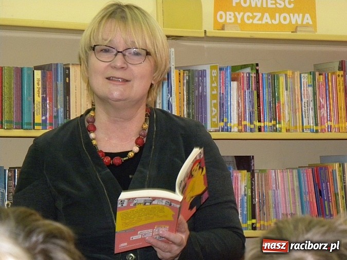 Zdjęcie w galerii na portalu naszraciborz.pl: Literacka gratka w Bibliotece wiadomości z regionu