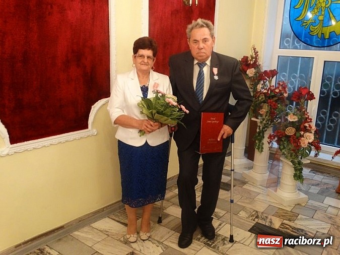 Zdjęcie w galerii na portalu naszraciborz.pl: Złote gody w Kuźni Raciborskiej wiadomości z regionu