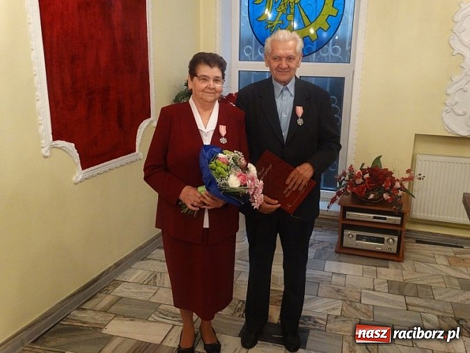 Zdjęcie w galerii na portalu naszraciborz.pl: Złote gody w Kuźni Raciborskiej wiadomości z regionu