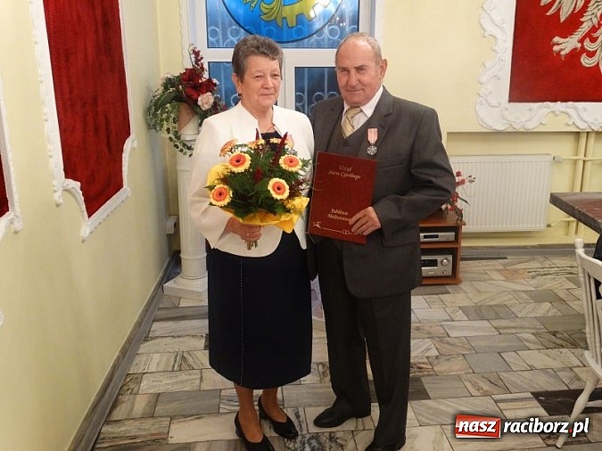 Zdjęcie w galerii na portalu naszraciborz.pl: Złote gody w Kuźni Raciborskiej wiadomości z regionu