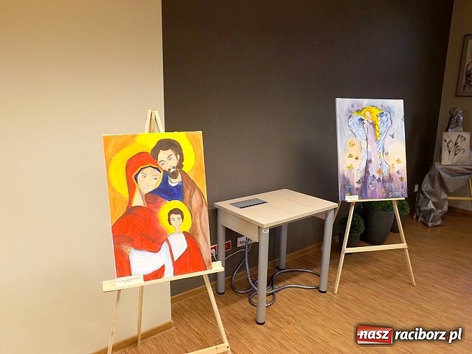 Zdjęcie w galerii na portalu naszraciborz.pl: Podopieczni ŚDS-u pokazali swoje prace radnym powiatu wiadomości z regionu