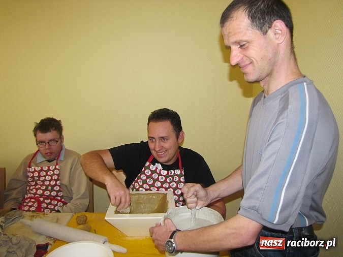 Zdjęcie w galerii na portalu naszraciborz.pl: Podopieczni ŚDS-u pokazali swoje prace radnym powiatu wiadomości z regionu