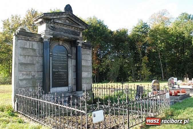 Zdjęcie w galerii na portalu naszraciborz.pl: W Kuźni Raciborskiej będą kwestować na rzecz ratowania cmentarnych zabytków wiadomości z regionu