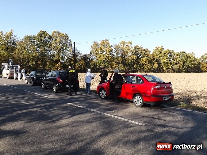 Zdjęcie w galerii na portalu naszraciborz.pl: Kolizja trzech aut na Gliwickiej! wiadomości z regionu
