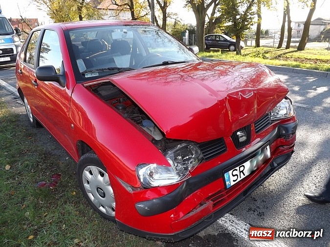 Zdjęcie w galerii na portalu naszraciborz.pl: Kolizja trzech aut na Gliwickiej! wiadomości z regionu