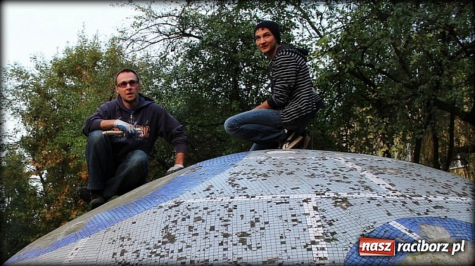 Zdjęcie w galerii na portalu naszraciborz.pl: Grupa VAG Racibórz zamieniła stare igloo w garbusa  wiadomości z regionu