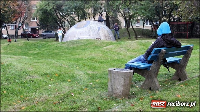 Zdjęcie w galerii na portalu naszraciborz.pl: Grupa VAG Racibórz zamieniła stare igloo w garbusa  wiadomości z regionu