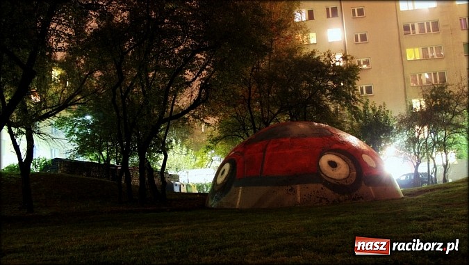 Zdjęcie w galerii na portalu naszraciborz.pl: Grupa VAG Racibórz zamieniła stare igloo w garbusa  wiadomości z regionu