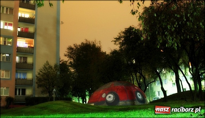 Zdjęcie w galerii na portalu naszraciborz.pl: Grupa VAG Racibórz zamieniła stare igloo w garbusa  wiadomości z regionu