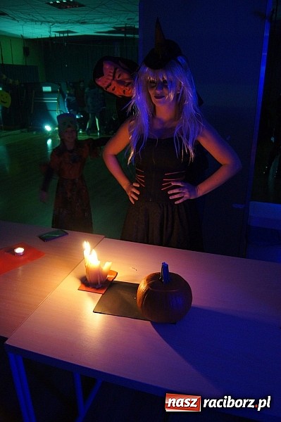 Zdjęcie w galerii na portalu naszraciborz.pl: Strefowicze straszyli na imprezie halloweenowej  wiadomości z regionu