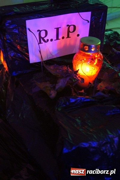 Zdjęcie w galerii na portalu naszraciborz.pl: Strefowicze straszyli na imprezie halloweenowej  wiadomości z regionu