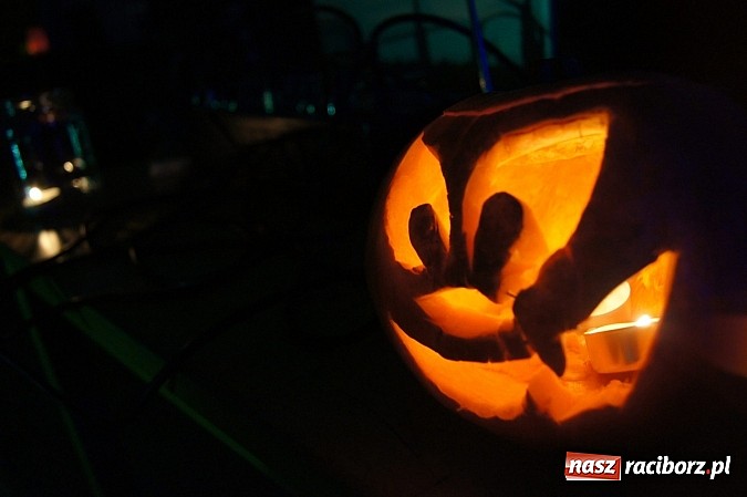 Zdjęcie w galerii na portalu naszraciborz.pl: Strefowicze straszyli na imprezie halloweenowej  wiadomości z regionu