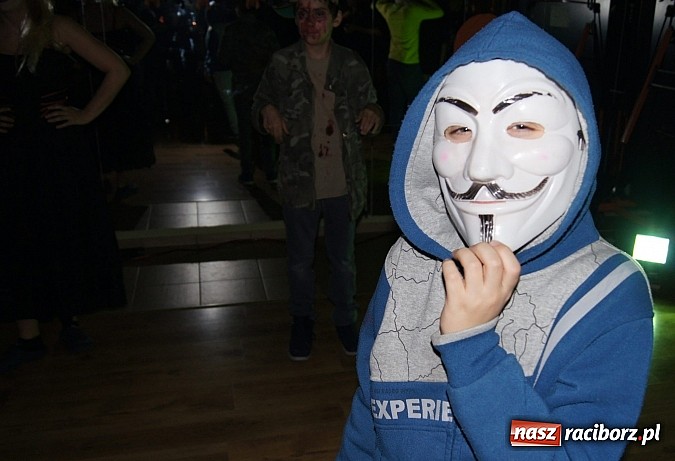Zdjęcie w galerii na portalu naszraciborz.pl: Strefowicze straszyli na imprezie halloweenowej  wiadomości z regionu