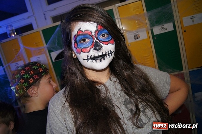 Zdjęcie w galerii na portalu naszraciborz.pl: Strefowicze straszyli na imprezie halloweenowej  wiadomości z regionu