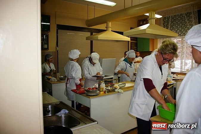 Zdjęcie w galerii na portalu naszraciborz.pl: Halloween w Zespole Szkół Zawodowych wiadomości z regionu