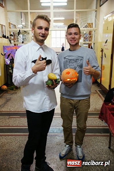 Zdjęcie w galerii na portalu naszraciborz.pl: Halloween w Zespole Szkół Zawodowych wiadomości z regionu