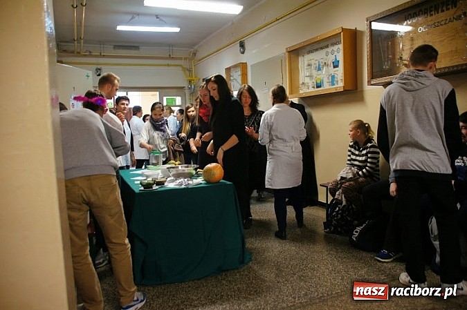 Zdjęcie w galerii na portalu naszraciborz.pl: Halloween w Zespole Szkół Zawodowych wiadomości z regionu