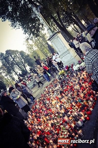 Zdjęcie w galerii na portalu naszraciborz.pl: Wszystkich Świętych na cmentarzu Jeruzalem wiadomości z regionu