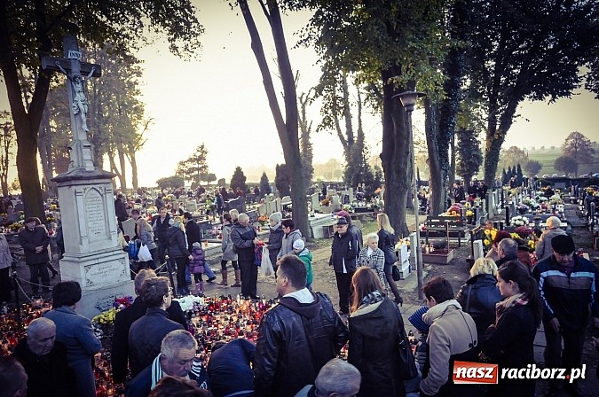 Zdjęcie w galerii na portalu naszraciborz.pl: Wszystkich Świętych na cmentarzu Jeruzalem wiadomości z regionu