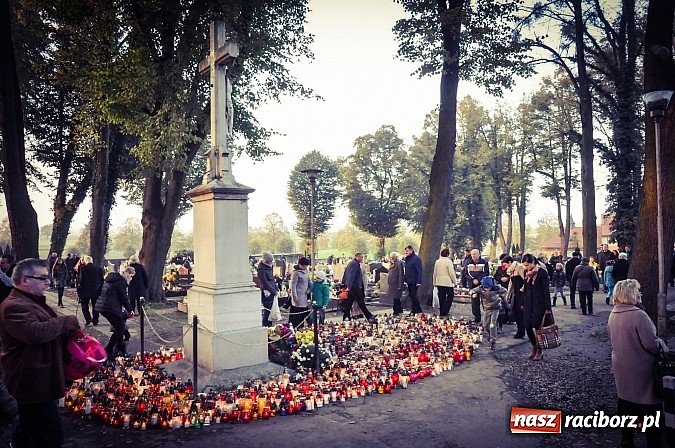Zdjęcie w galerii na portalu naszraciborz.pl: Wszystkich Świętych na cmentarzu Jeruzalem wiadomości z regionu