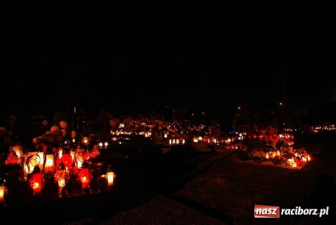 Zdjęcie w galerii na portalu naszraciborz.pl: Wszystkich Świętych na cmentarzu Jeruzalem wiadomości z regionu