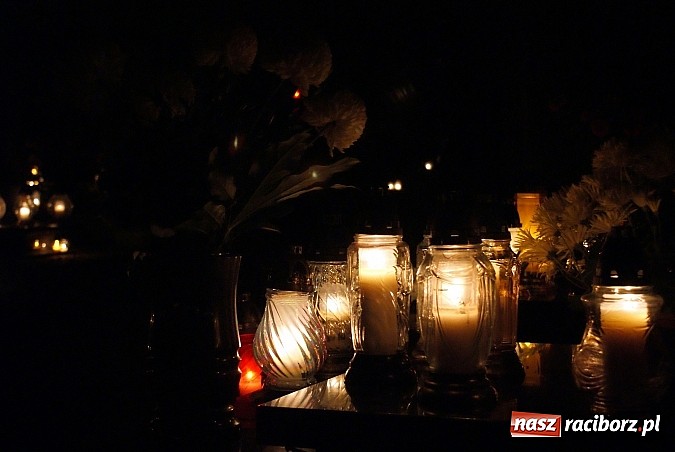 Zdjęcie w galerii na portalu naszraciborz.pl: Wszystkich Świętych na cmentarzu Jeruzalem wiadomości z regionu