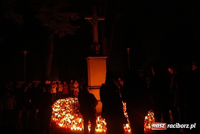 Zdjęcie w galerii na portalu naszraciborz.pl: Wszystkich Świętych na cmentarzu Jeruzalem wiadomości z regionu