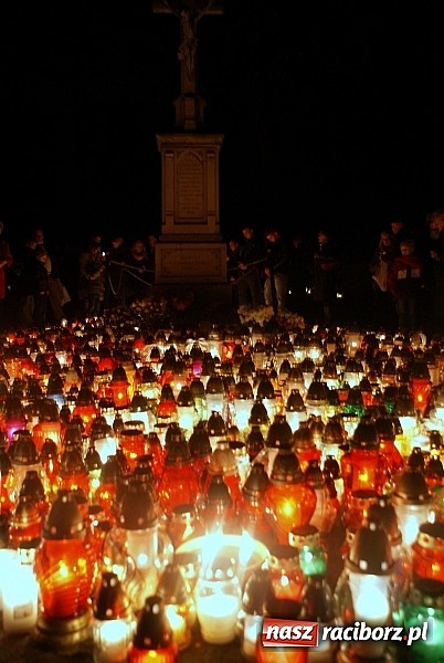 Zdjęcie w galerii na portalu naszraciborz.pl: Wszystkich Świętych na cmentarzu Jeruzalem wiadomości z regionu