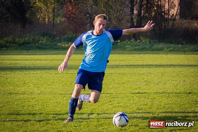 Zdjęcie w galerii na portalu naszraciborz.pl: Zryw-Dąb: Walki i bramek nie brakowało wiadomości z regionu