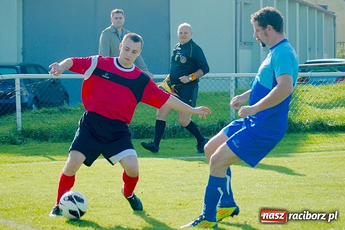 Zdjęcie w galerii na portalu naszraciborz.pl: A klasa: Udana pogoń Studziennej. Gamów na kolanach wiadomości z regionu